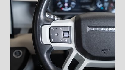 Defender 110 13