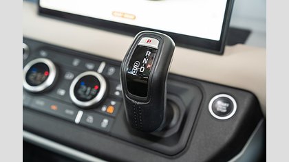 Defender 110 21