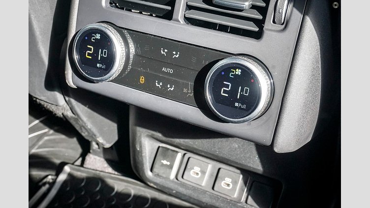 2024 Approved Land Rover Discovery Eiger Grey P360 Petrol Mild Hybrid Standard Wheelbase Dynamic SE