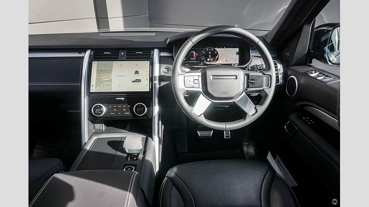 2024 Approved Land Rover Discovery Eiger Grey P360 Petrol Mild Hybrid Standard Wheelbase Dynamic SE