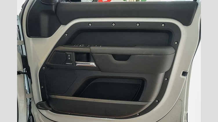 2024 Approved Land Rover Defender 110 Fuji White Petrol Plug-in Electric Hybrid X-Dynamic SE