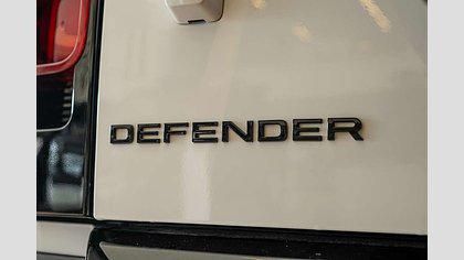 Defender 110 9