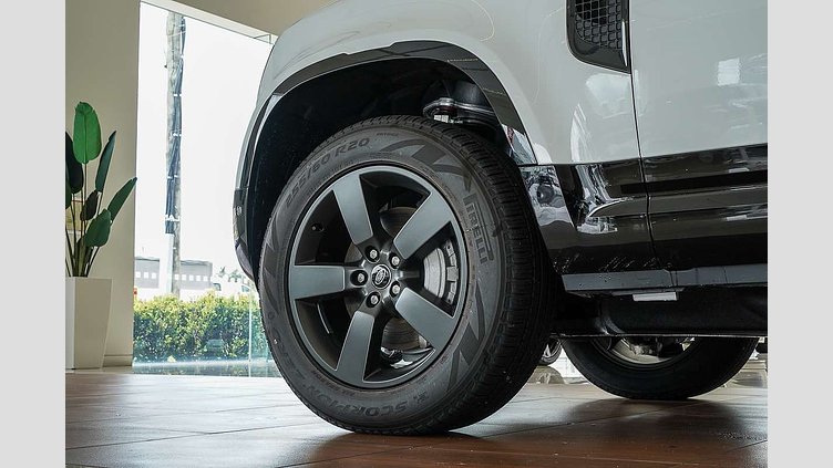 2024 Approved Land Rover Defender 110 Fuji White Petrol Plug-in Electric Hybrid X-Dynamic SE