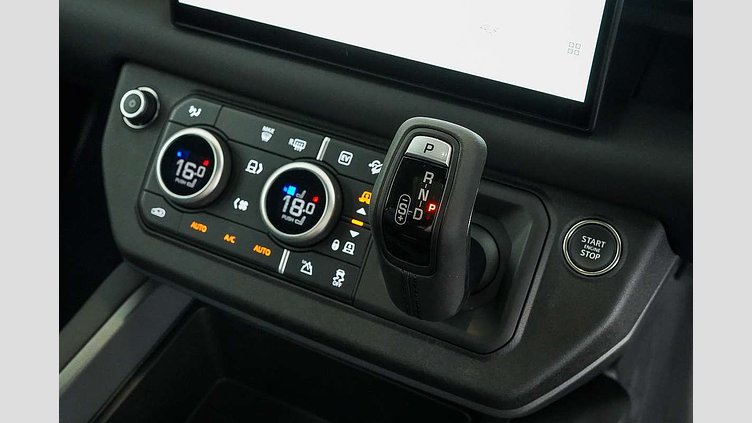 2024 Approved Land Rover Defender 110 Fuji White Petrol Plug-in Electric Hybrid X-Dynamic SE