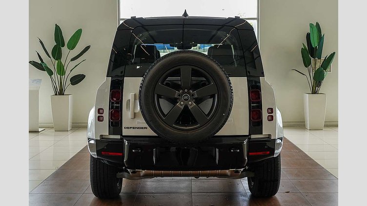 2024 Approved Land Rover Defender 110 Fuji White Petrol Plug-in Electric Hybrid X-Dynamic SE