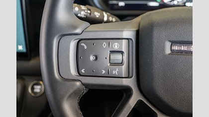 Defender 110 21