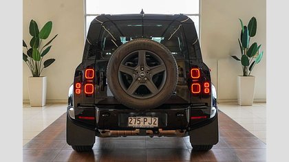 Defender 110 6