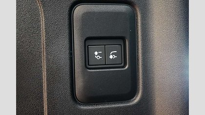 Defender 110 9