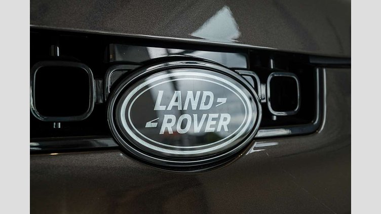 2025 Approved Land Rover Defender 110 Charente Grey P635 Petrol V8 Mild Hybrid OCTA