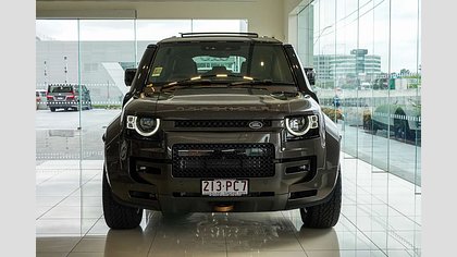 Defender 110 2