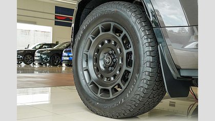 Defender 110 3