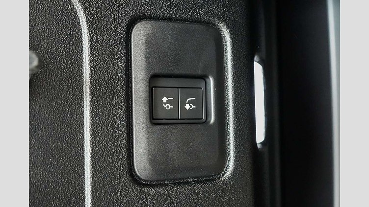 2025 Approved Land Rover Defender 110 Charente Grey P635 Petrol V8 Mild Hybrid OCTA
