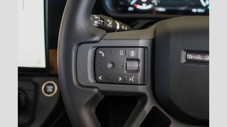 2025 Approved Land Rover Defender 130 Fuji White D350 Diesel Mild Hybrid X-Dynamic SE