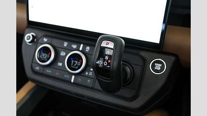 Defender 130 28