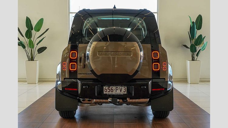 2025 Approved Land Rover Defender 110 Gondwana Stone D350 Diesel Mild Hybrid X-Dynamic SE