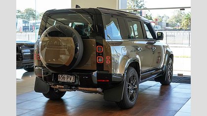 Defender 110 7