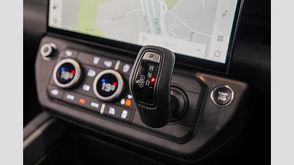 Defender 110 27
