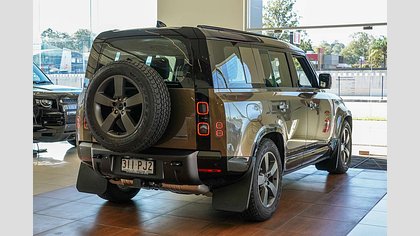 Defender 110 7