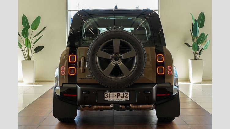 2025 Approved Land Rover Defender 110 Gondwana Stone D350 Diesel Mild Hybrid X-Dynamic SE