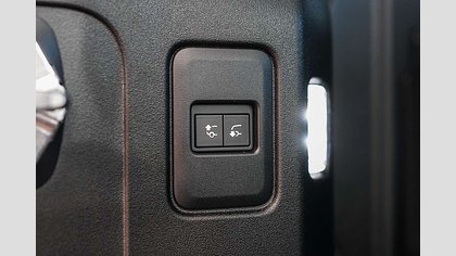 Defender 110 9