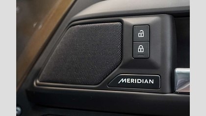 Defender 110 19
