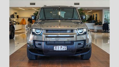 Defender 110 2