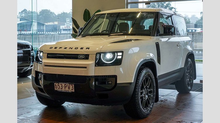 2026 Approved Land Rover Defender 90 Fuji White D250 Diesel Mild Hybrid S