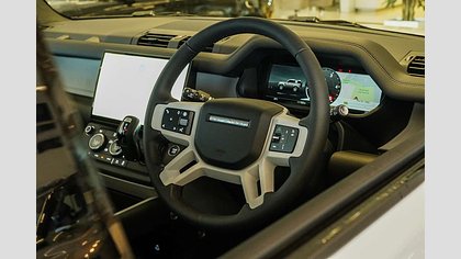 Defender 90 11
