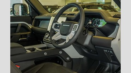 Defender 90 14