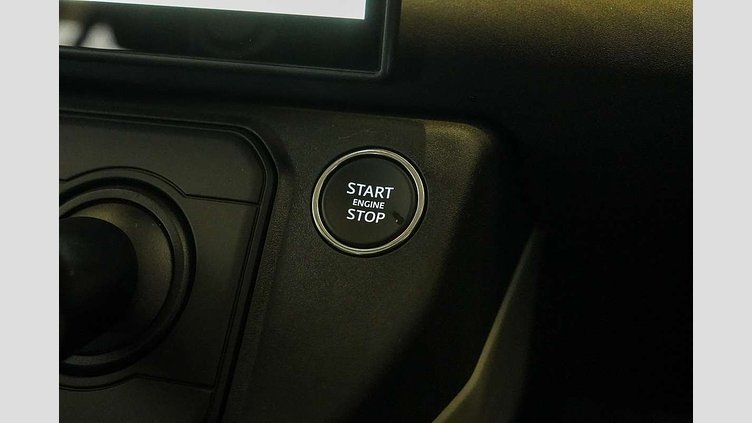 2026 Approved Land Rover Defender 90 Fuji White D250 Diesel Mild Hybrid S