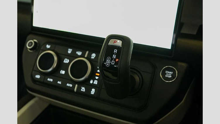 2026 Approved Land Rover Defender 90 Fuji White D250 Diesel Mild Hybrid S