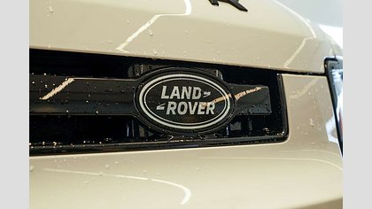 Defender 90 28