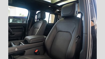 Defender 110 8