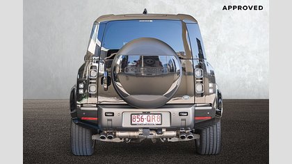 Defender 110 4