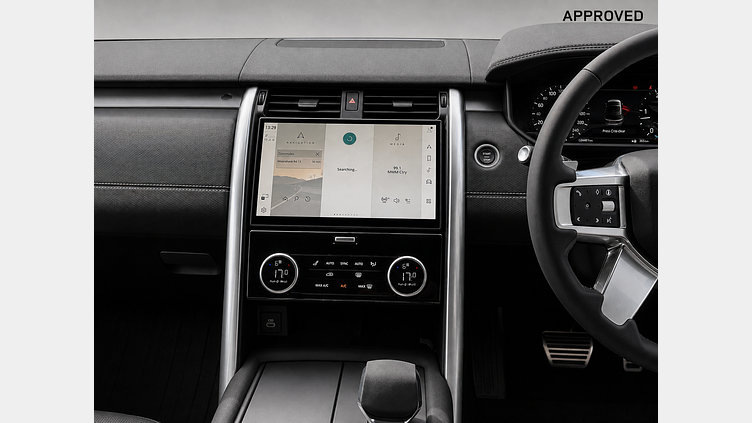 2024 Approved Land Rover Discovery Fuji White D300 Diesel Mild Hybrid Standard Wheelbase Dynamic SE