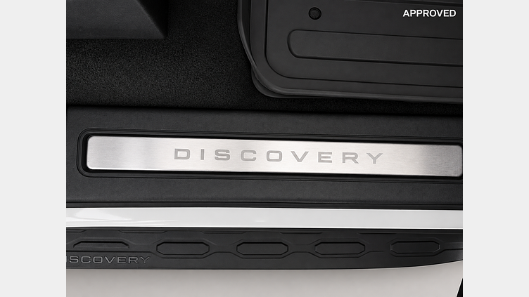 2024 Approved Land Rover Discovery Fuji White D300 Diesel Mild Hybrid Standard Wheelbase Dynamic SE